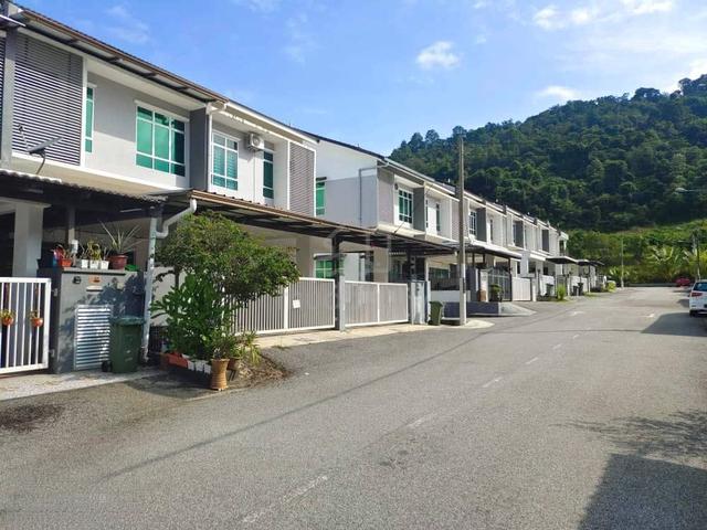 2.5 Storey Terrace Taman Tunku Intan Safinaz Jitra For Sale 1
