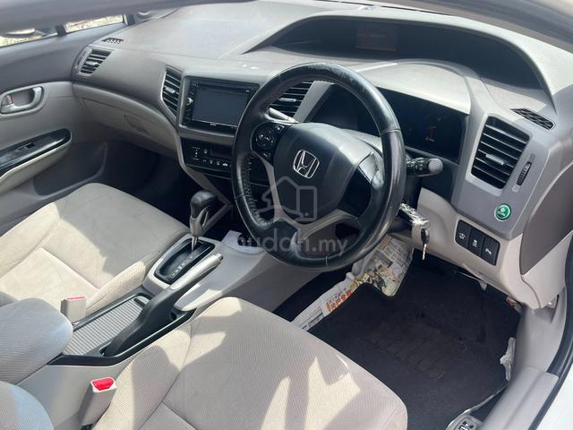 2014 Honda CIVIC 1.8 S FACELIFT (A) - 3
