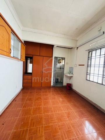 Rumah Teres Freehold 3 Bilik Di Taman Pasir Emas 1