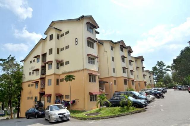 Cempaka Apartment (Taman Bunga Raya) 1