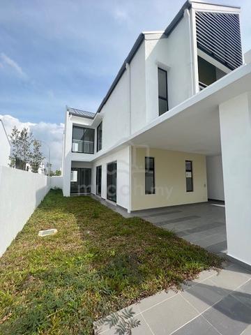 End Lot NEW Unit. AVELA Garden Home Rimbayu. Below Market Value 1