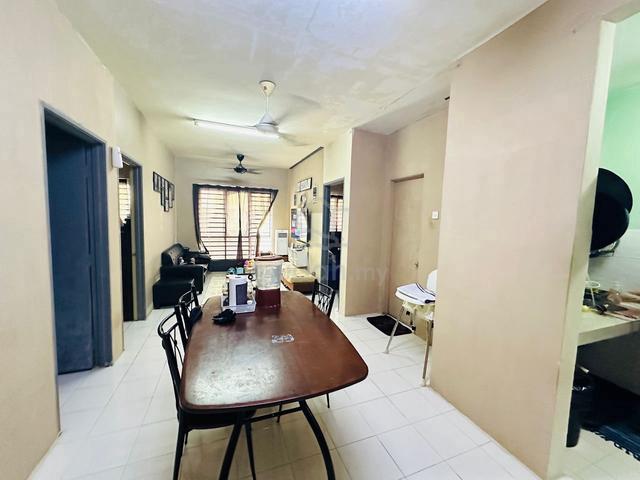 Pangsapuri Raya (Bandar Country Homes) 2