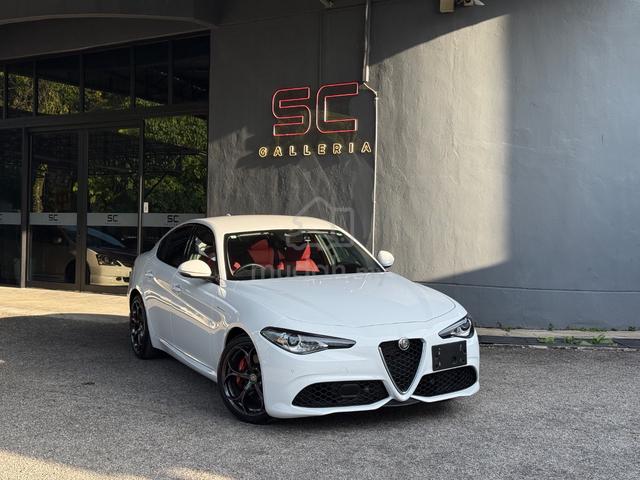 2020 Alfa Romeo GIULIA VELOCE 2.0 Turbo - 1