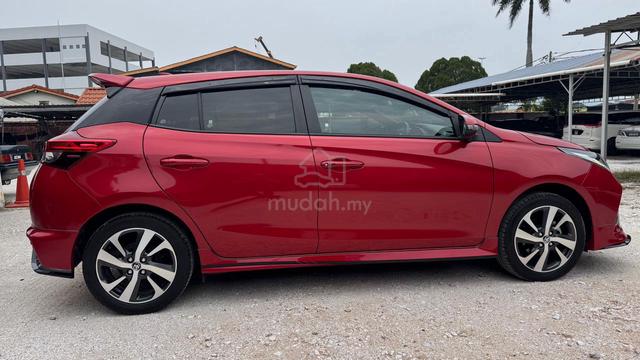 2021 Toyota Yaris 1.5 E - Full Service TOYOTA - 3