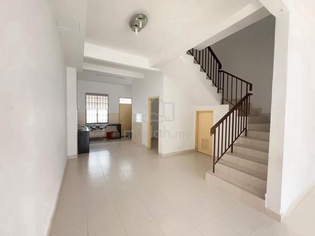 2.5 storey landed 1