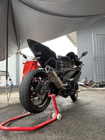 Yamaha YZF R25 V2 - photo 4 of 6