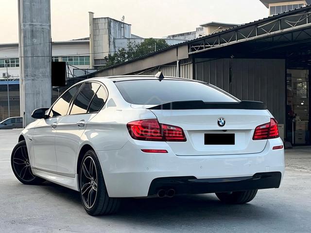 2016 BMW 528i M SPORT FACELIFT S/roof HarmanKardon - 2