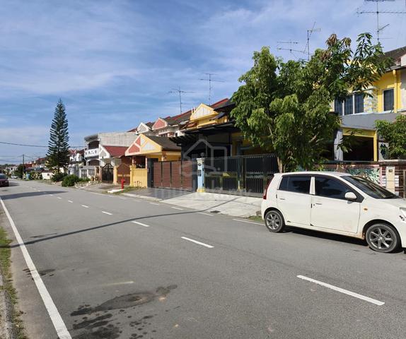 Indahpura Kulai Double Storey Terrace House Renovated Unblock View 1