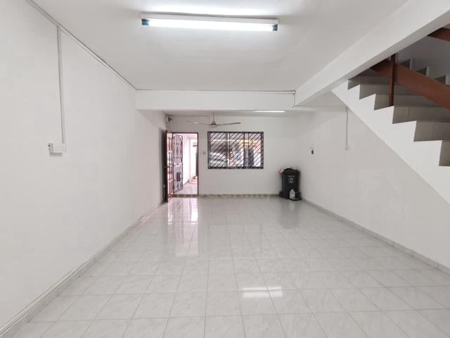 Full Loan Unit | Below Bank Value | Taman Desa Cemerlang 1