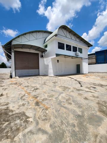 Senai Idaman Detached Light Indistrial Corner Factory 1