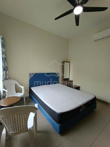 Master bedroom for rent at Kingfisher Inanam Condominium  1