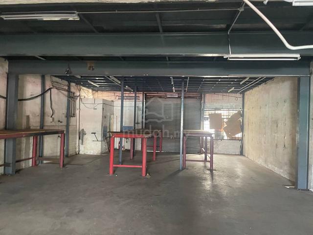 1.5 Storey Light Industry, Butterworth 1