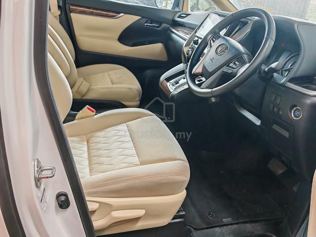 2022 Toyota ALPHARD 2.5 X 8 SEATER 2 PowerDoor - 2