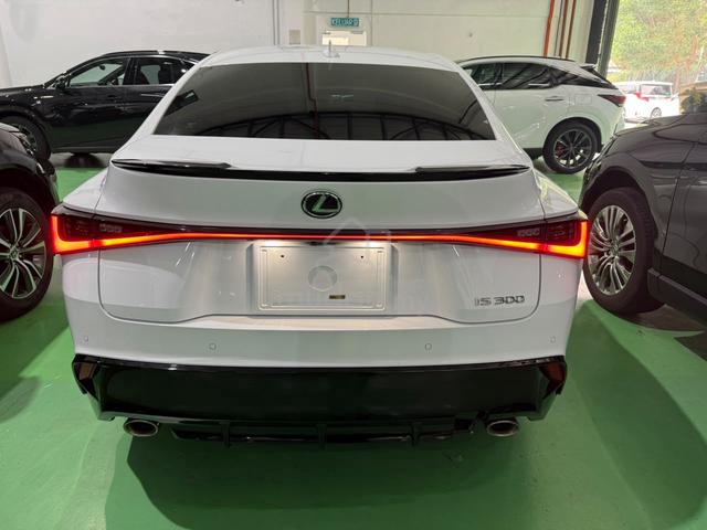 2023 Lexus IS300 2.0 F-SPORT (A) - 3