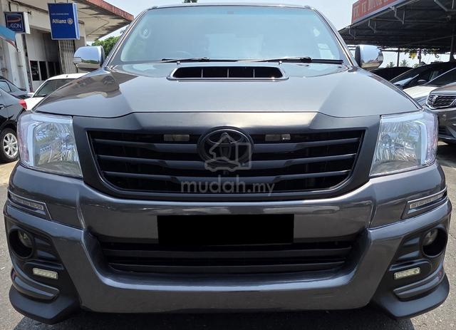 2015 Toyota HILUX 2.5 A G TRD VNT 4WD (AT) (4X4)🩶 - 2