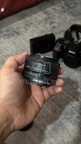 Nikon D5600 - photo 2 of 6