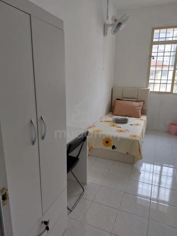 Single & Twin Sharing Room di Condo PV3 walking distance to LRT MELATI 1