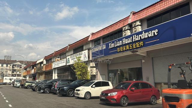 1.5 STY LINK FACTORY For Rent @ Hot PUCHONG Area 1