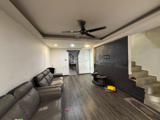 Renovated ! Taman Rawang Perdana, Rawang, 2sty terrace house 1