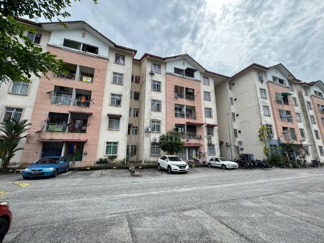 Resak Apartment 1