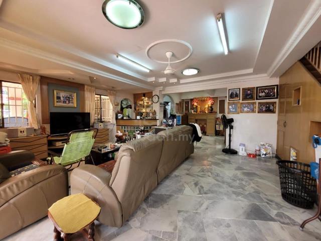Fully extend Taman Bukit Indah 2 Storey Corner House, Ampang 1