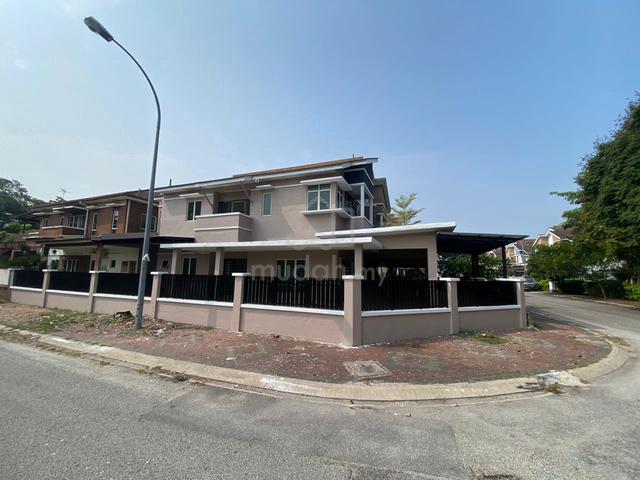 Semi D Corner Lot, Tiara Lake Park. Ipoh 1