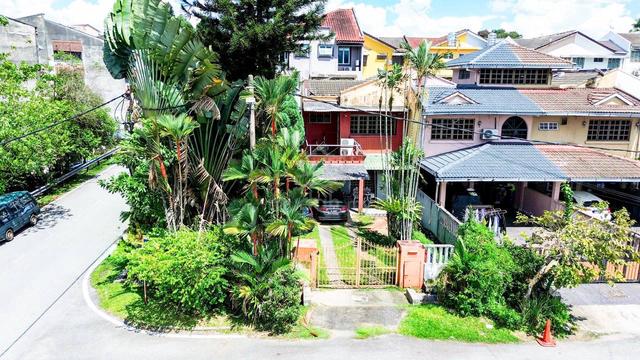 Corner Lot Double Storey Bukit Idaman, Selayang 1