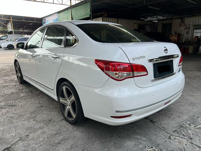 2014 Nissan SYLPHY 2.0 XL COMFORT G11 Facelift A/T - 2
