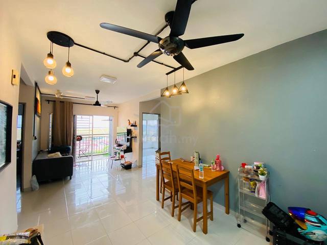 Residensi Laguna Biru 2 1
