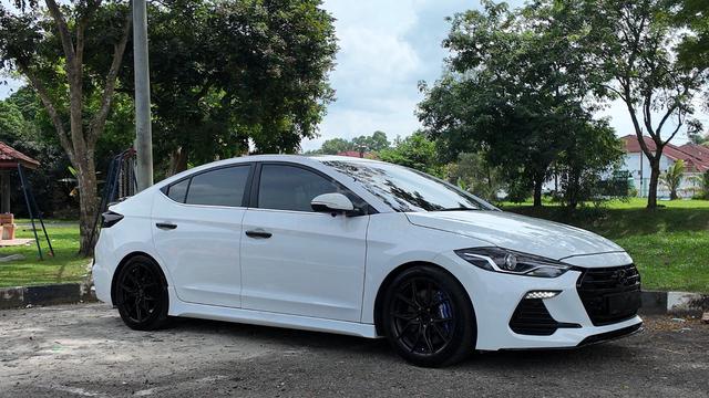 2018 Hyundai ELANTRA 1.6 SPORT (A) - 4
