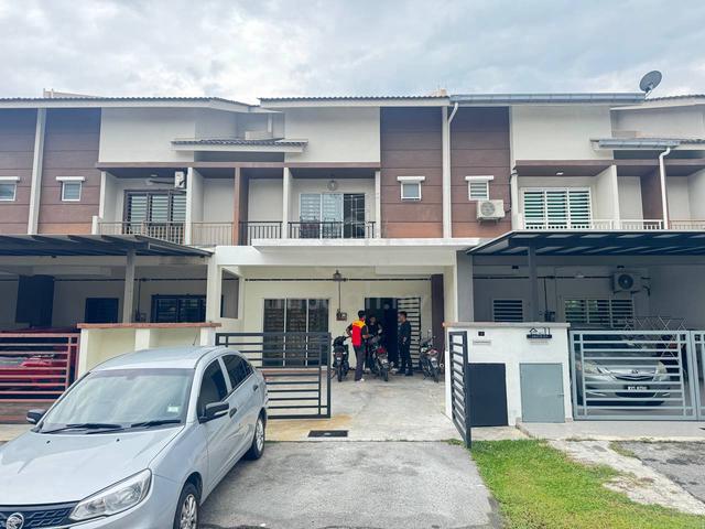 STRATEGIC LOCATION! Double Storey Taman Indah KLIA, Sepang 1