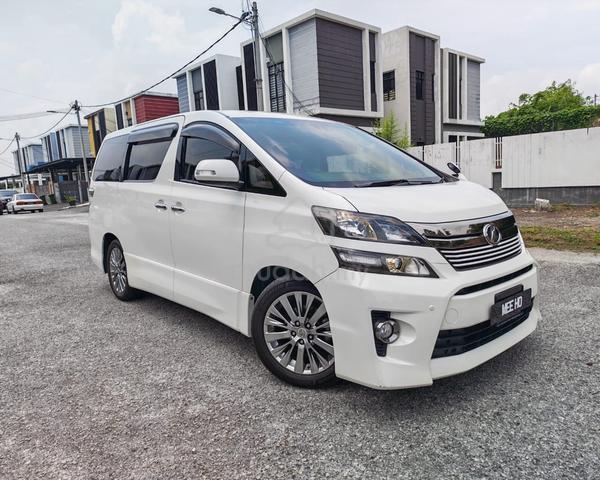 2014 Toyota VELLFIRE 2.4 Z GOLDEN EYES like new - 3