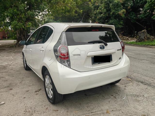 Toyota PRIUS C 1.5 (HYBRID) FULOAN 3Y WRANTY DATIN - 3