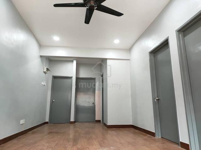 Office Lot / House to rent 1