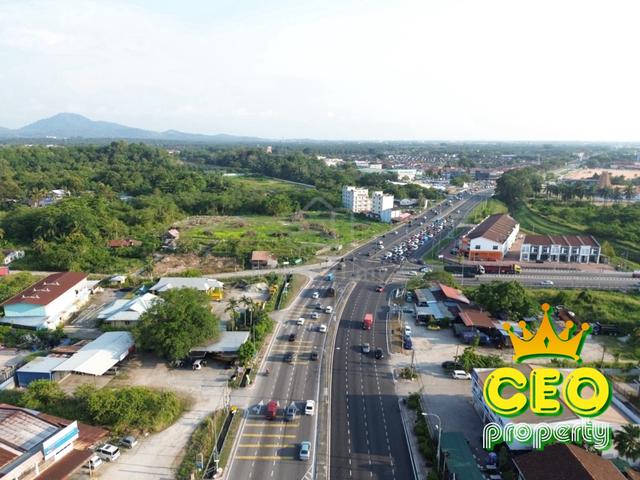 Facing Main Road Commercial Zoning Flat Land near Econsave Sungai Jawi 1