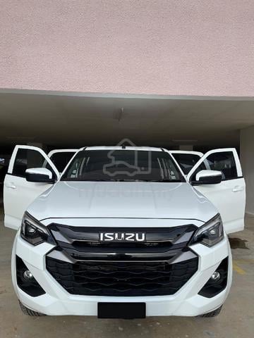 2024 Isuzu D-MAX 1.9 AUTO PLUS MY21 UPDATED (A) - 1