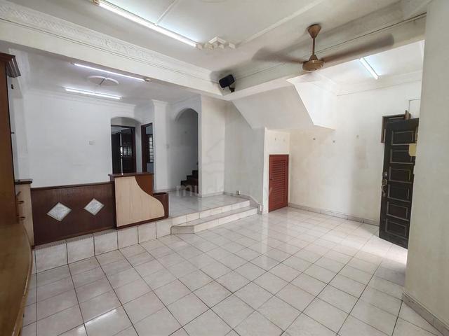 Below market value double storey taman bukit mewah skudai 1