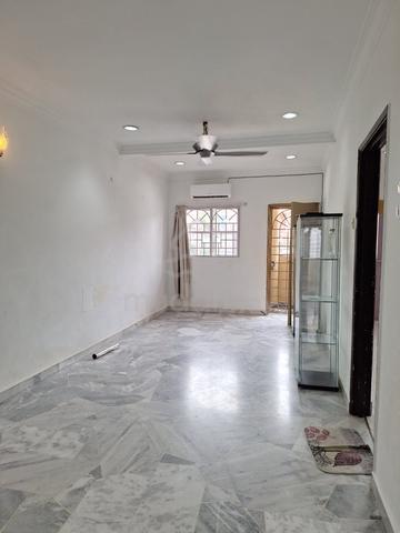 3R2B Town House Pandan Indah For Rent 1