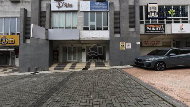 The Peak Ground Floor And First Floor Freehold Shop Lot Total 940sf 1