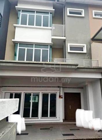 Cassava Bandar Puteri Klang 2.5 Storey House For Sale Below Market 1