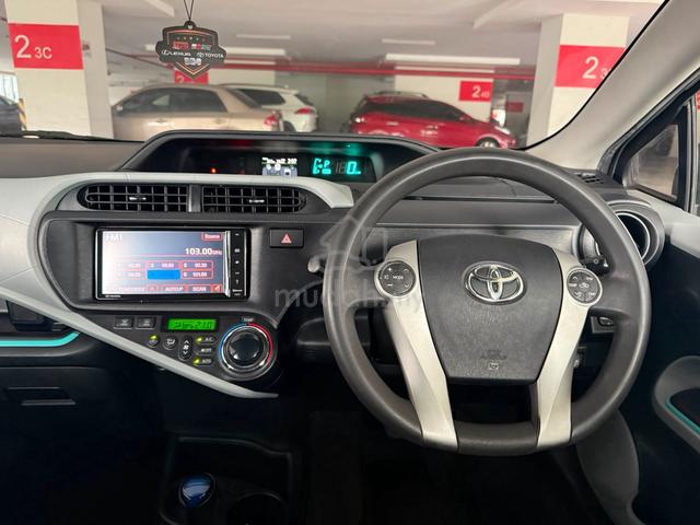 2014 Toyota PRIUS C 1.5 TRD SPORTIVO - REVERSE CAM - 5