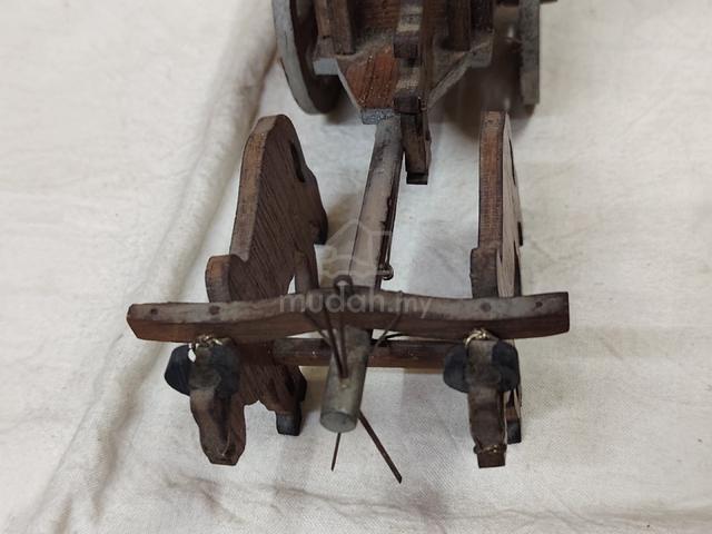 old wooden bullock . - photo 4 of 6