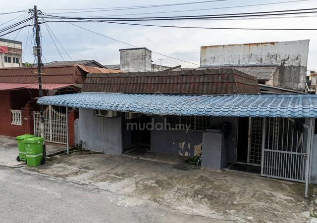 Teres setingkat Lorong Mewah Bandar Tun Razak Cheras KL| END LOT 1
