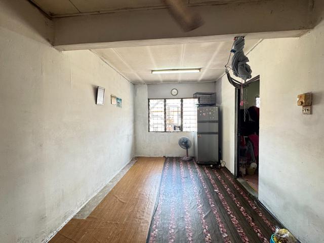 Apartment Idaman 1