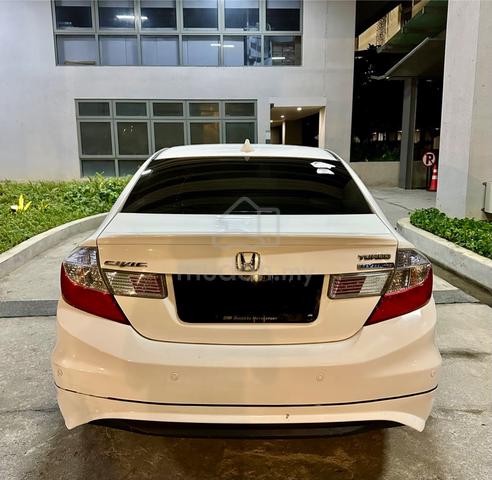 2013 Honda CIVIC 1.5 (HYBRID) (A) - 2