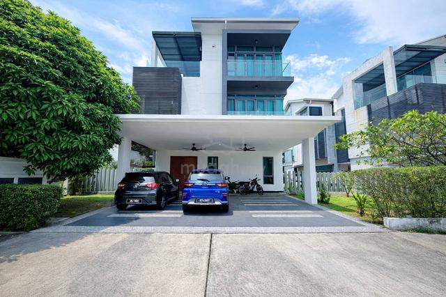 3 Storey Bungalow with Lift, Astonia 1, Sejati Residence Cyberjaya 1