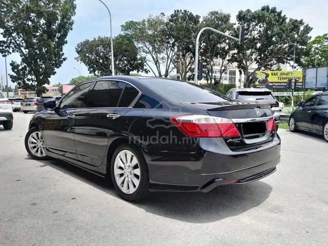 2015 Honda ACCORD 2.0 VTi-L (A)F**LOAN/9YR/CARKING - 3