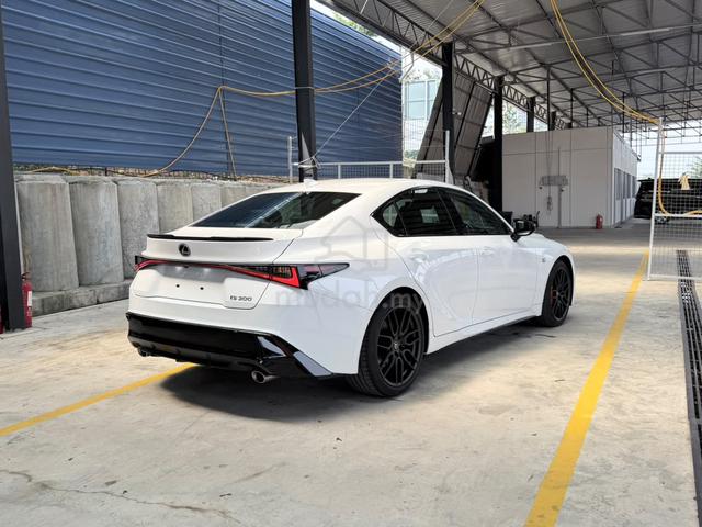 2023 Lexus IS300 2.0 F-SPORT MODE BLACK 3 WARRANTY - 5
