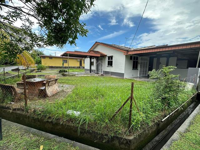 (For Rent) Rumah Teres Setingkat Corner untuk disewa 1
