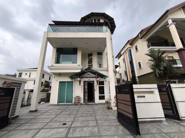 Taman Templer Saujana Rawang 3 storey Bungalow House Extended balcony 1